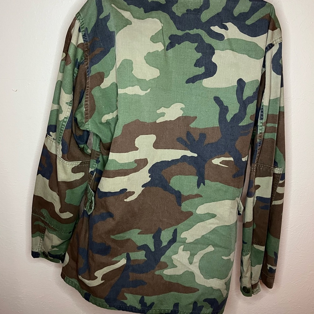 Camouflage Jacket with Pockets - Picture 3 of 4